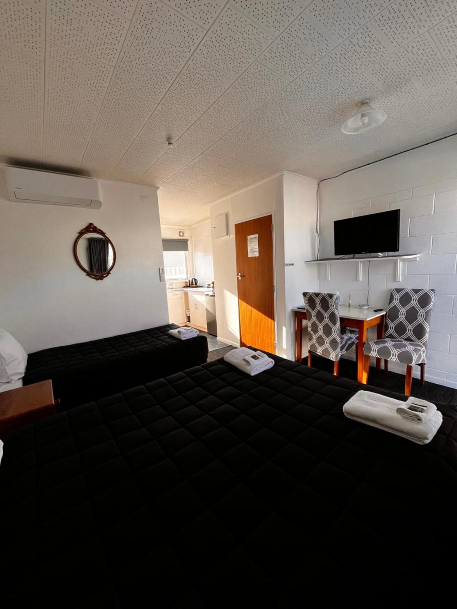 Brooklyne Motel Sanson Dış mekan fotoğraf